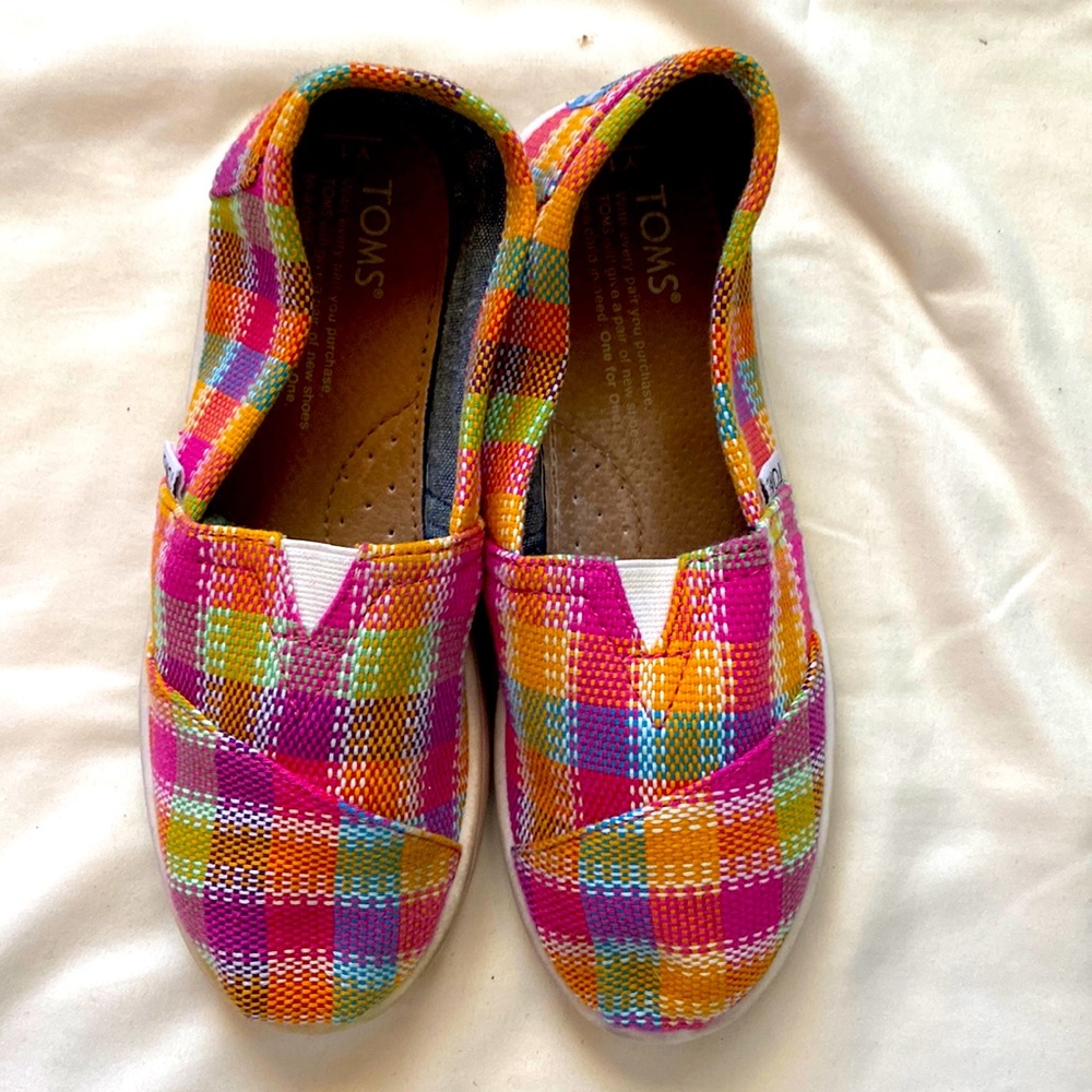 TOMS Colorful Pattern Size 1 Shoes